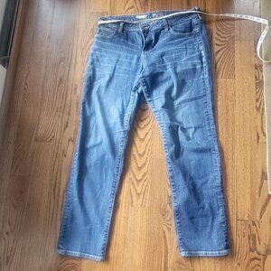 Kut from the Kloth Catherine Boyfriend jeans size 14